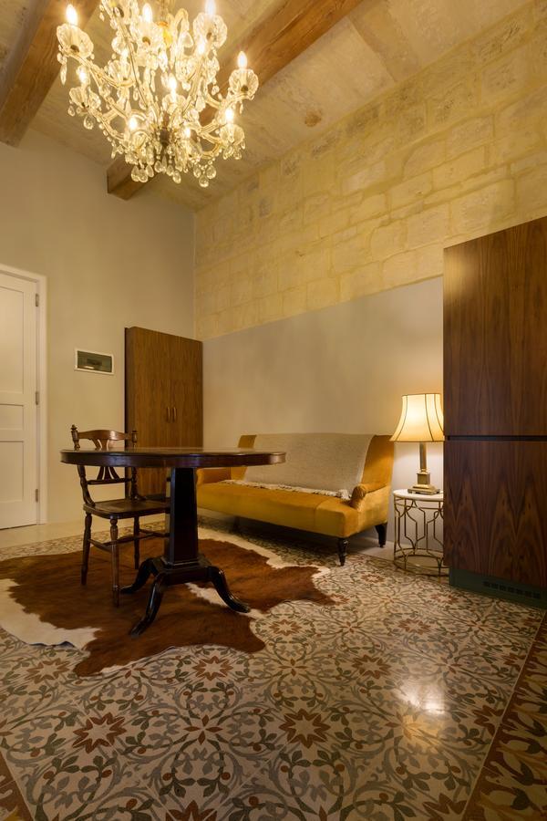 Sally Port Suites Валетта Экстерьер фото